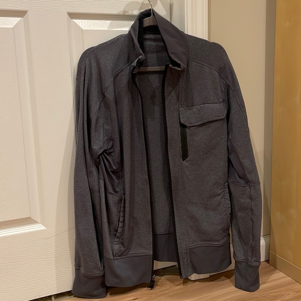 Lululemon like new sports jacket - Mens Size Large